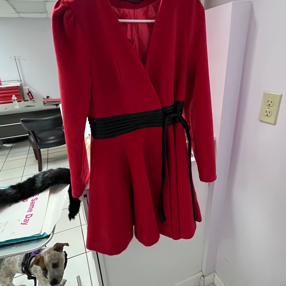 Red coat - Picture 3 of 4